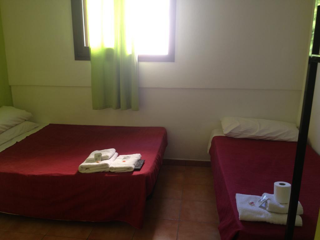 Albergue Juvenil New Age Hostel Palma de Maiorca Quarto foto